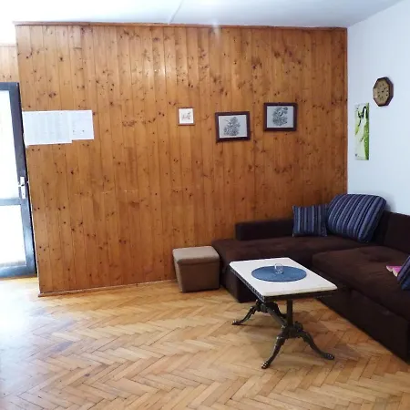 Apartment Nikolina - Quiet Area Near Beaches *